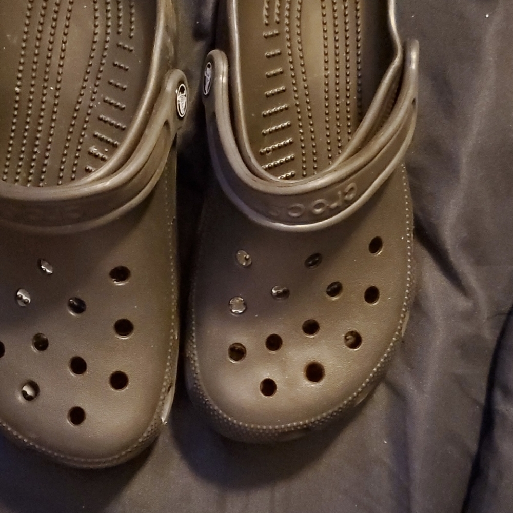 CROCS